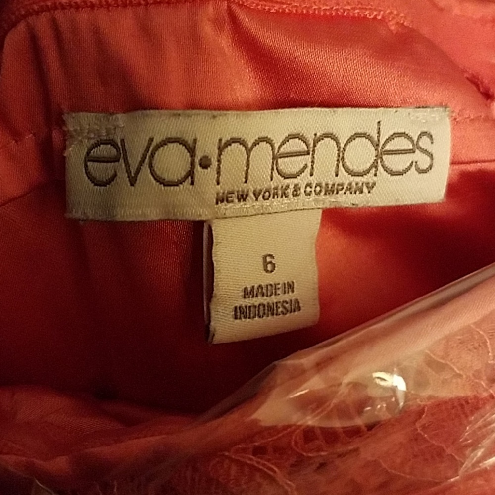 NY&C Eva Mendez Coral Lace Strapless Dress - Picture 6 of 6